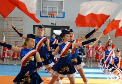 Formacja taneczna Fart, występ podczas Narodowego Święta Niepodległości